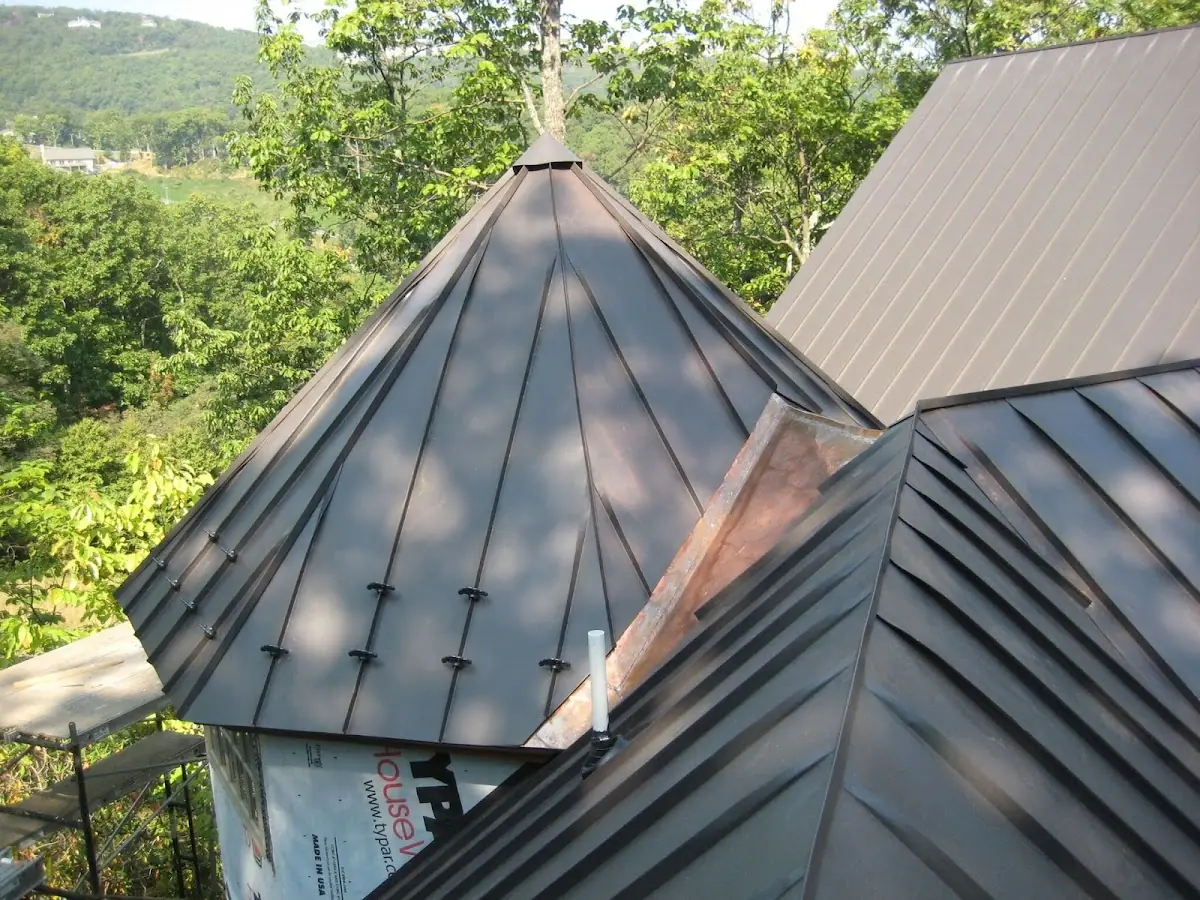 Professional Gutter Cleaning by Craftsman Roofing in Pacific Palisades